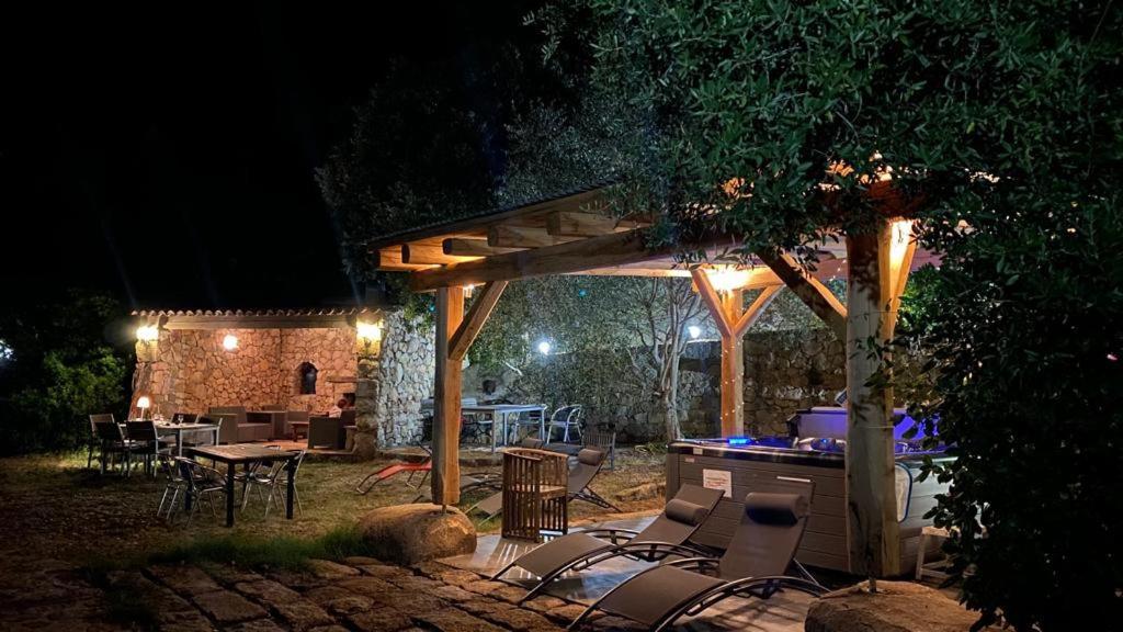 Entre Mer & Maquis, L'Ame De La Corse En Gites De Charme Avec Jacuzzi, Proche Ajaccio Peri Exteriér fotografie