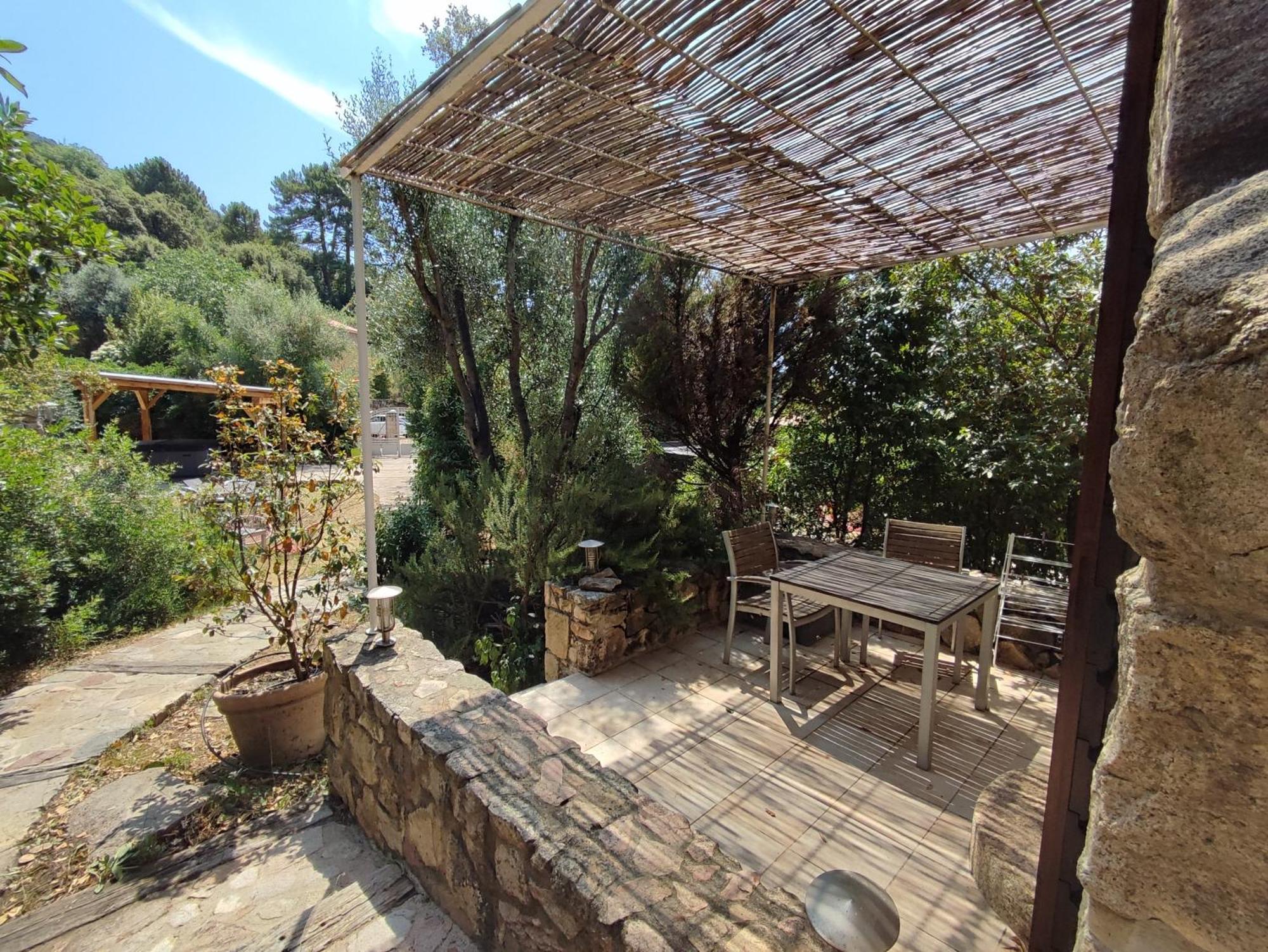 Entre Mer & Maquis, L'Ame De La Corse En Gites De Charme Avec Jacuzzi, Proche Ajaccio Peri Pokoj fotografie