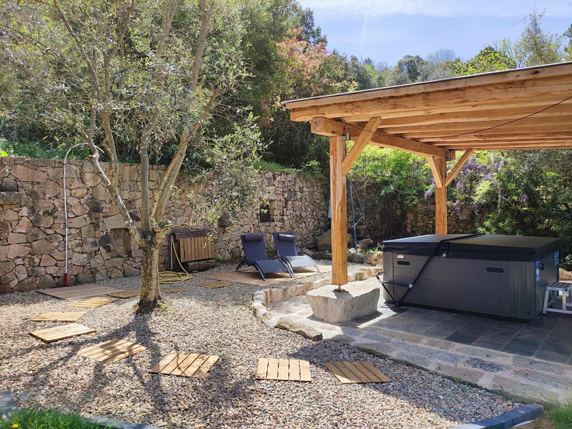 Entre Mer & Maquis, L'Ame De La Corse En Gites De Charme Avec Jacuzzi, Proche Ajaccio Peri Exteriér fotografie
